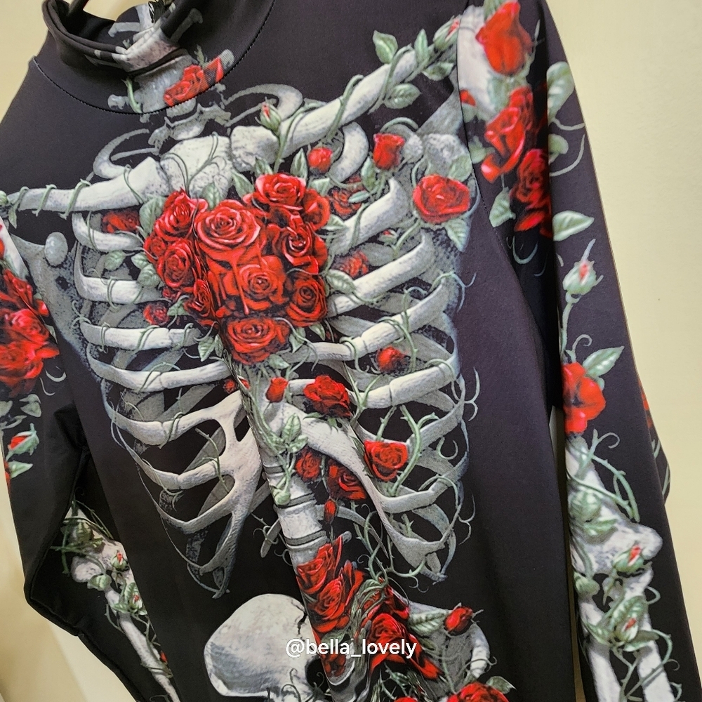 Beautiful Gothic Skeleton and Roses Bodysuit - Picture 2 of 8